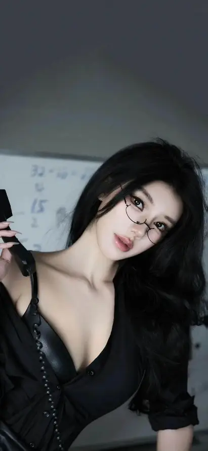 国偷产拍视频网站暗藏哪些猫腻？揭秘盗摄乱象与自我保护方法
